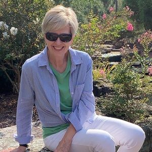 Meet your Posher, Lana